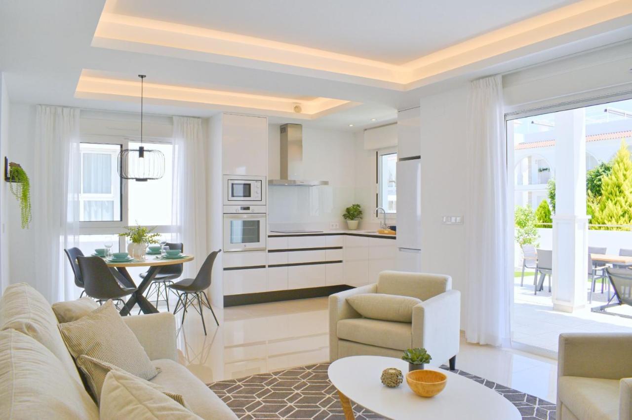 New Build Apartment On Beautiful Modern Complex Rojales Exteriér fotografie
