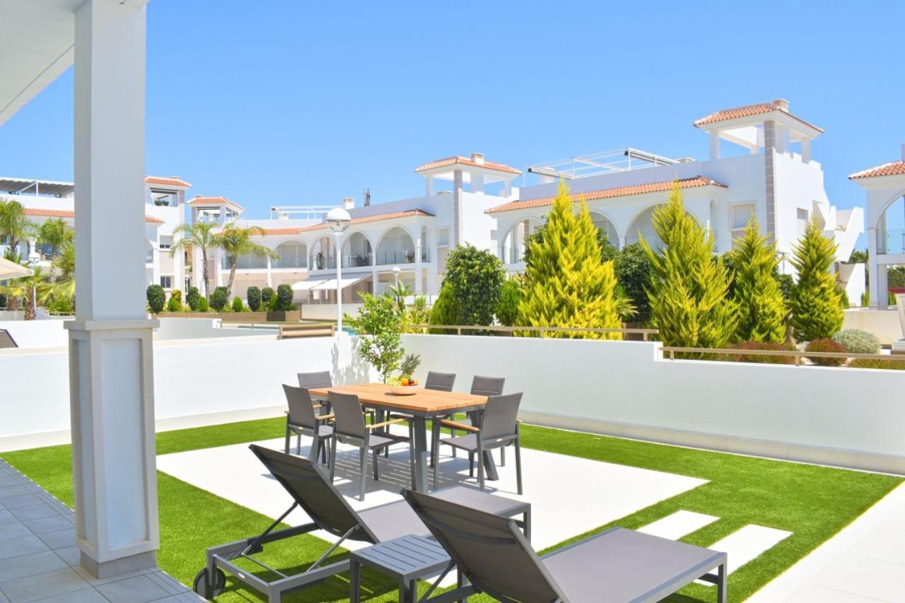 New Build Apartment On Beautiful Modern Complex Rojales Exteriér fotografie